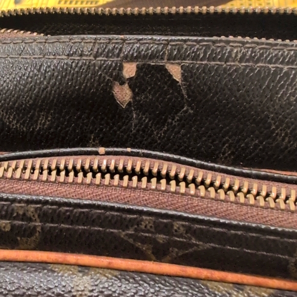 Louis Vuitton GM Bag - Picture 3 of 13